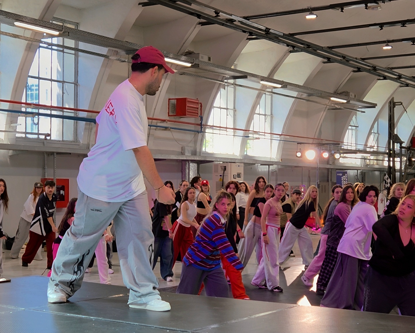 Angelos Petrou, founder of GET AP Dance Studios and Konfectionery, during his masterclass at the Konfectionery Dance Camp in Athens on May 3 (by Koreaculture.gr)