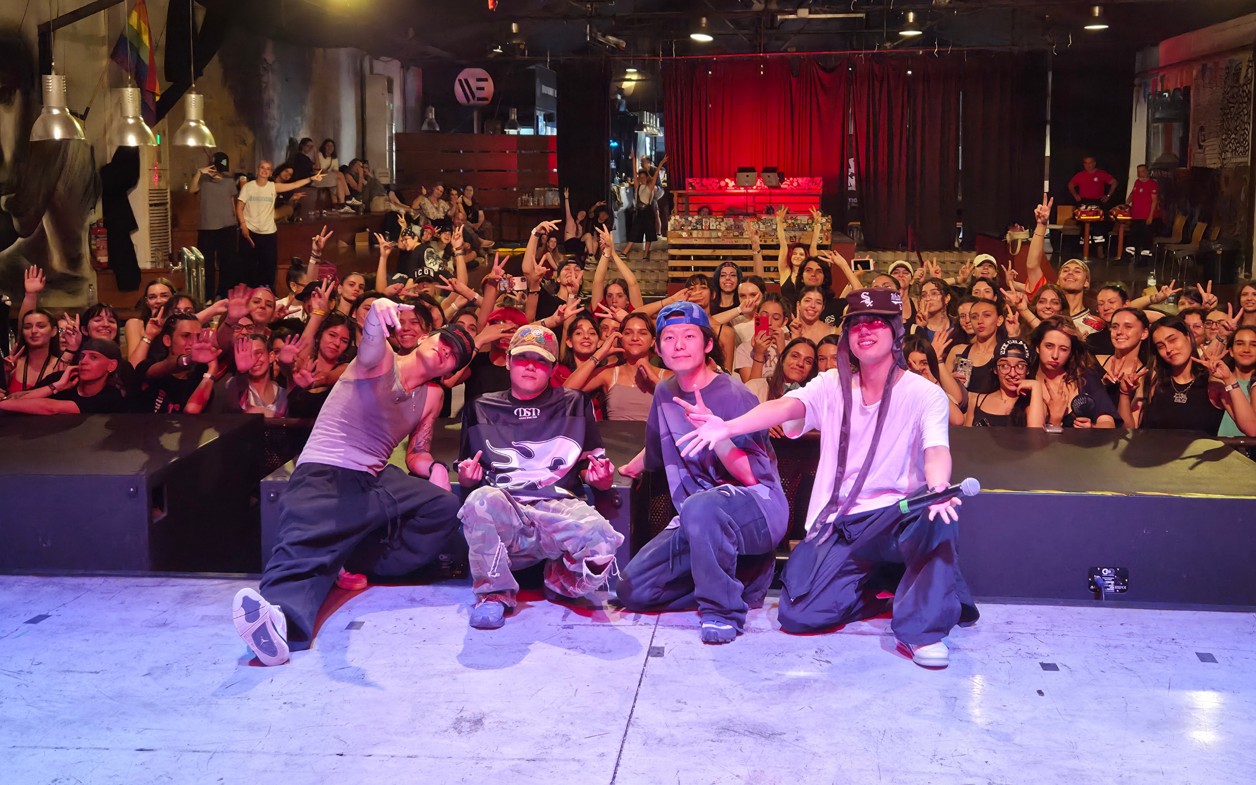 From left to right, Yejun Kim, Jrick Baek, Jimmy and Hui pose with participants at the end of Level 10K Dance K-onvention